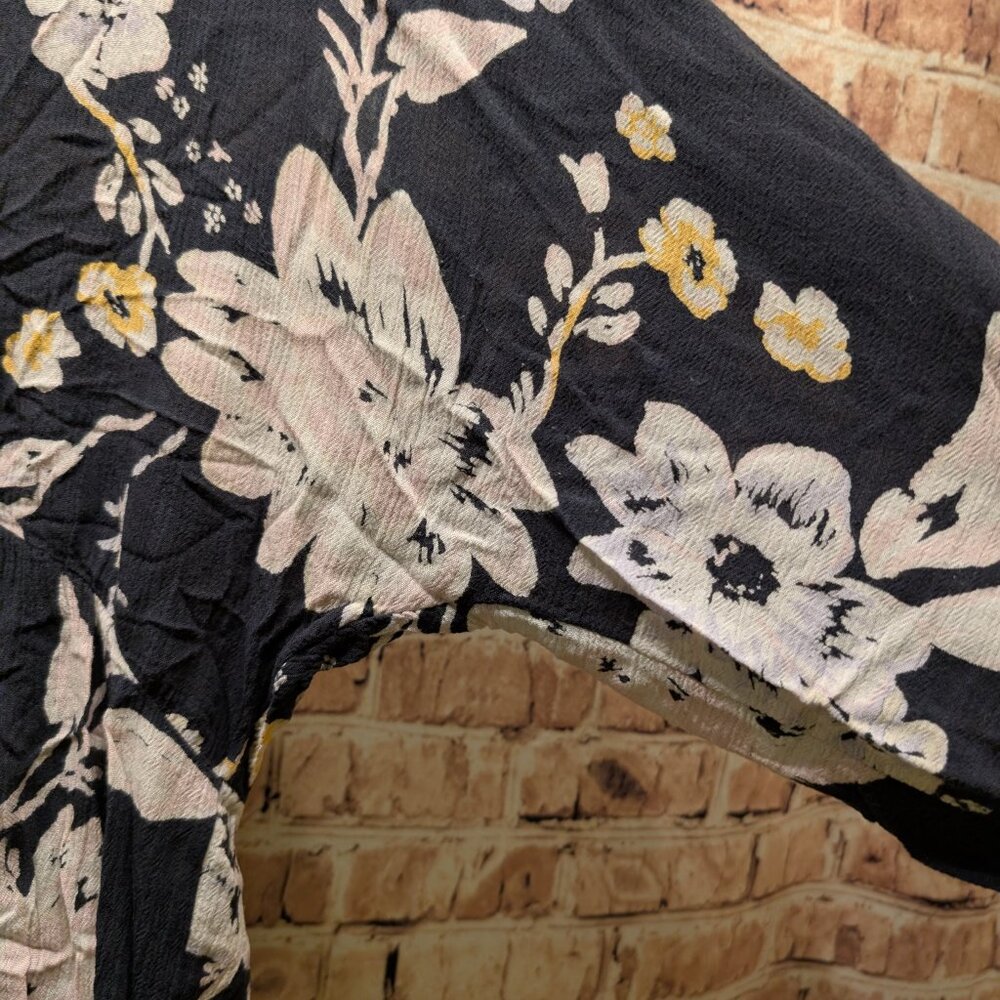 🧨🧨Billabong Tunic Floral Blue White Blouse Size Medium - Picture 7 of 10